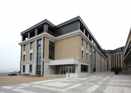 부산외국어대학교 홍보용 이미지